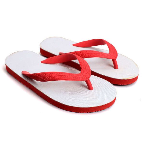 2024s Classic Flip Flops Simple Youth Slippers Rubber Shoes Suitable for Hotels Beaches Home Other Places