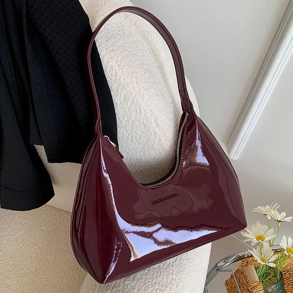 Retro Wine Red Shoulder Bags for Womens Patent Leather Fashion Crescent Bag French Small Handbag Ladies 241011