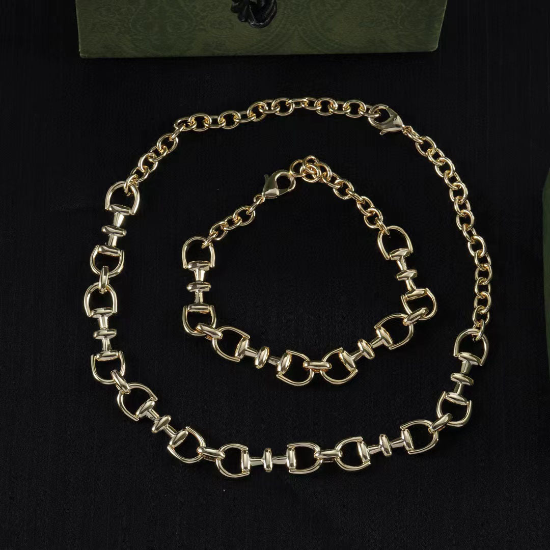 Luxury Designer Fashion Chokers Necklace Women&#039;s Fashion Exquisite Charm Bracelet jewelry set for women&#039;s party wedding anniversary gift