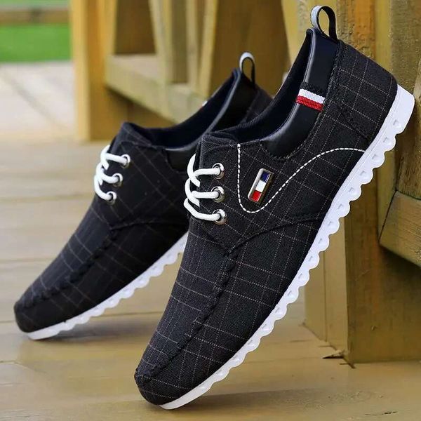 Autumn Winter for Canvas Casual Shoes Fashion Breathable Men Sneakers Lace-Up Light Soft Male Shoe Sapatos Mascuos
