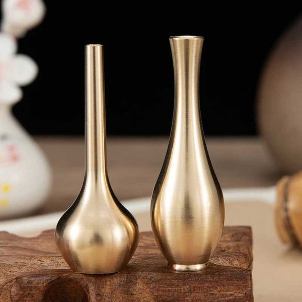 Vases Pure Copper Mini Vintage Vase Ornament Home Decoration Retro Brass Flower Bottle Figurines Modern Light Luxury Decorative Crafts z2412