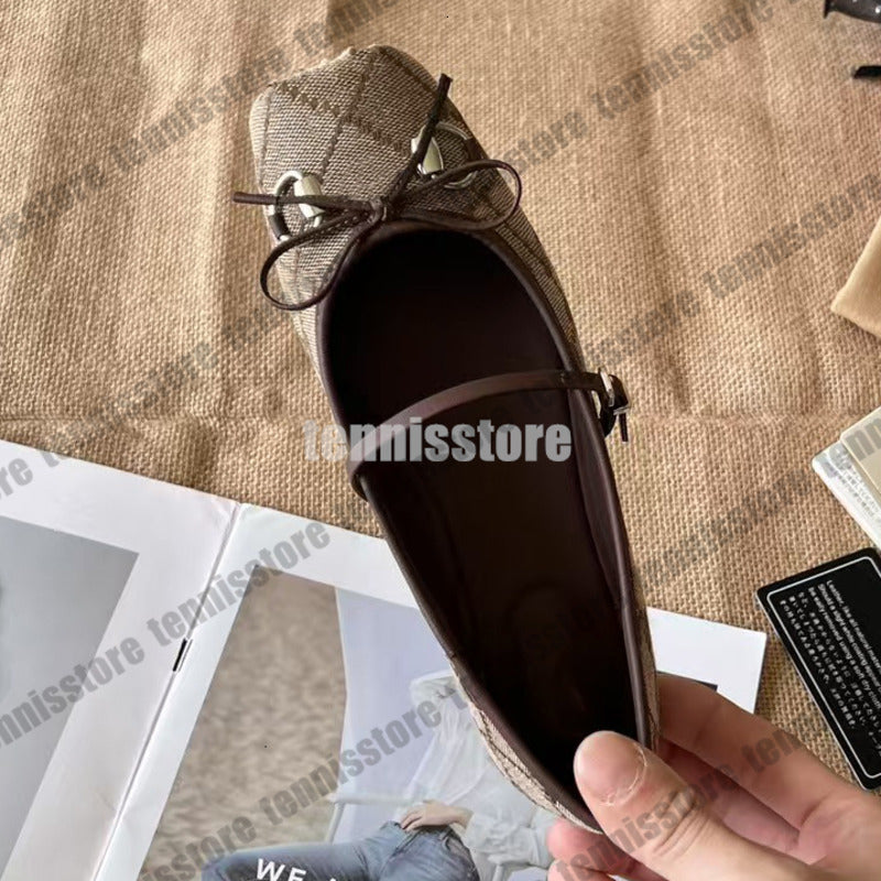 Ballet flat Paris Designer Professional Dance Shoes Satin ballerinas Bowknot Round toe Shallow Mouth Single Shoe comfortable flat sandals women Loaf