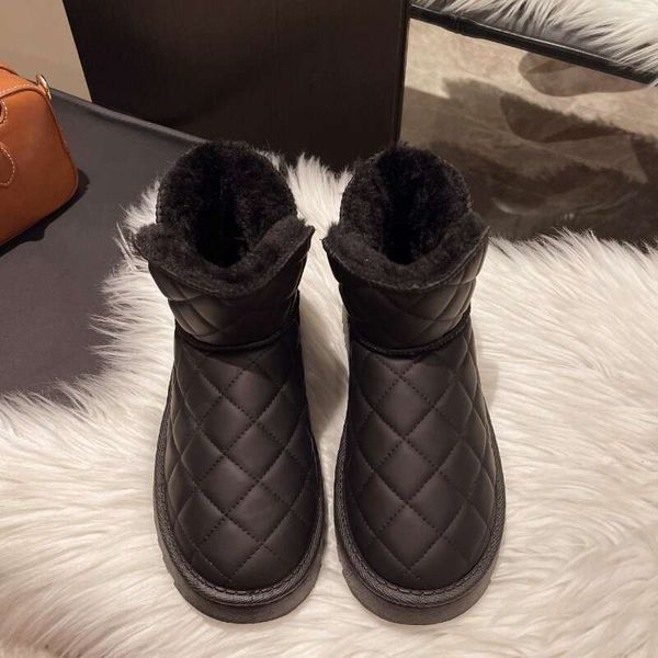 Snow Women&#039;s Plus Veet Thickened 2024 New Fashion Short Tube One-step Warm Bread Cotton Shoes Winter Boots