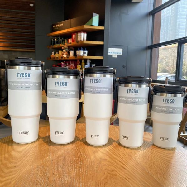 Insulated Double-Wall 900ml Coffee Tumbler with Reusable Straw - Durable Stainless Steel Travel Mug for Hot & Iced Liquids