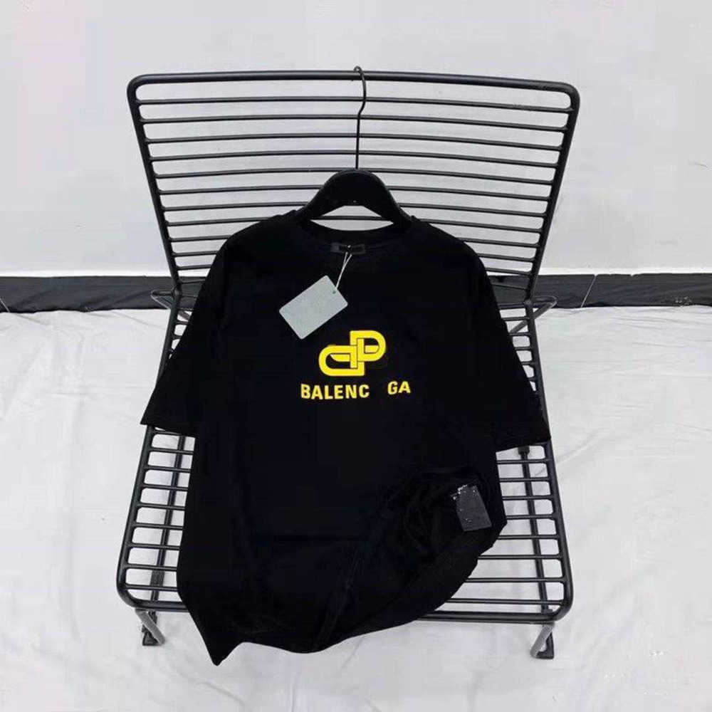 Fashion Brand Luxury T Shirt Balanciagas Classic Letters Printed Lock Button Men&#039;s And Women&#039;s Clothing Short Sleeve