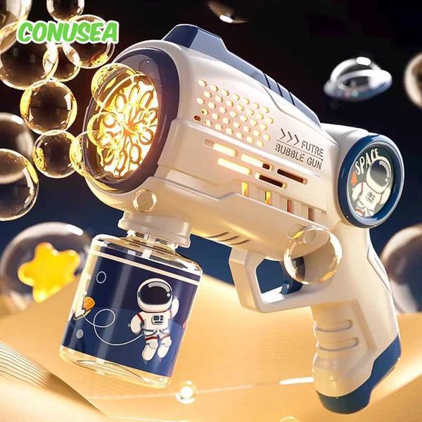 Electric space soap bubble gun automatic bubble machine making light astronaut outdoor game park toy childrens giftW240902