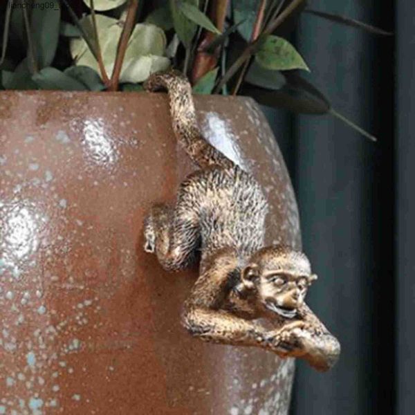 Garden Decorations Funny Animal Statue Hanging Flower Pot Hugger Figurines Planter Pot Decorations For Home Garden Fence Yard Ornaments L240