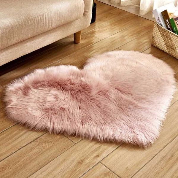 Play Mats Newborn Photography Props Carpet Baby Love Heart Shape Fluffy Rug Anti Slip Faux Fur Floor Mat Home Bedroom Decor Photography