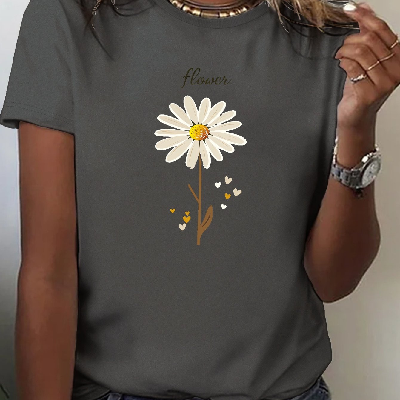 TEMU Women's Fit T-shirt - Daisy Flower & Hearts Geometric Round Neck Top, 180gsm Machine Washable Casual Attire