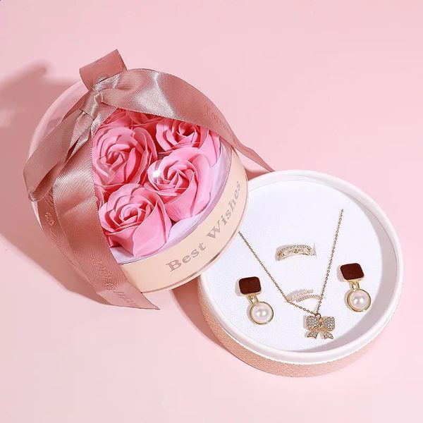 Rose Gift Box Suitable For Matching Necklace Earrings Ring For Girlfriend Mother Fashion Romantic Gifts Accessories 250116