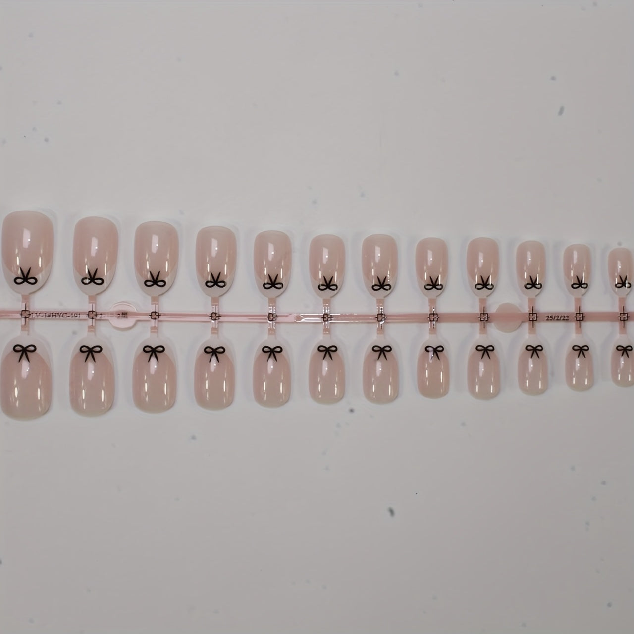 TEMU 24 Elegant Short Oval French Fake Nails, Chinese , Glossy , Detachable Nail Art Set, Suitable For Holiday Themed Fake Nails For Women And