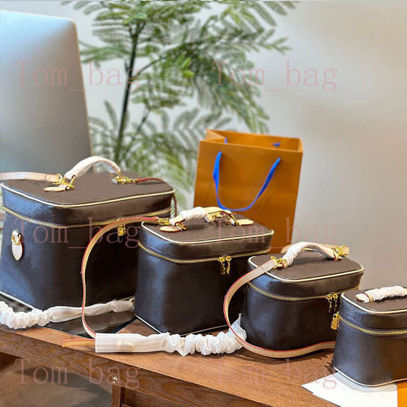 Cosmetic Bag Box Tote Makeup Bag Crossbody Bag Shoulder Handabgs Women Make Up Bag Designer Purse Shoulder Bags Toilet Wash Bags Beauty Makeup Case