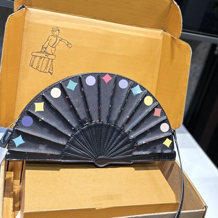 Folding fan type Leather Cosmetic Box Women s Designers Bags Totes Handbag Wallets Messenger Purse Card Holder pouch Household storage cases 37cm