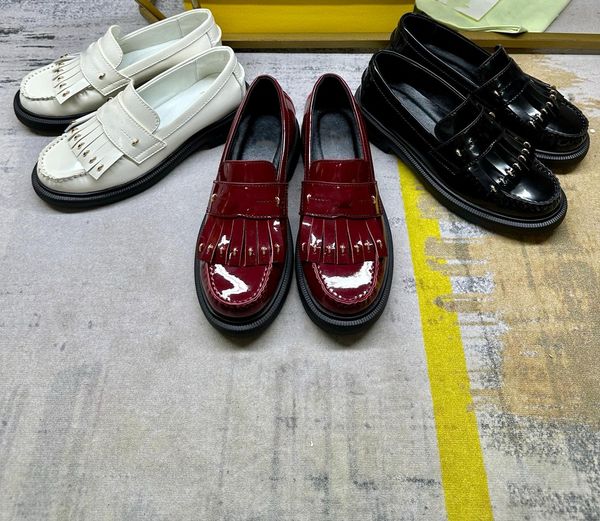 Dress Loafers Fall Fashion Ringer All-match Small Leather Shoes High-quality Single Foot Metal casual shoes