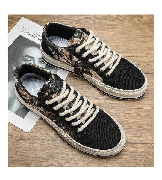 Novos esportes de verão Casual Shoes planos estudantes tendência de baixa tendência Todos os sapatos de pano combinando sapatos de maré