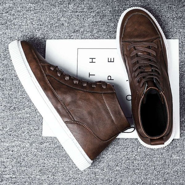 Alta qualidade 2023 Autumn New Mens Casual Shoes Casual Retro Retro Man Sneaker Color Sólida Resistente a Desgaste ao ar livre