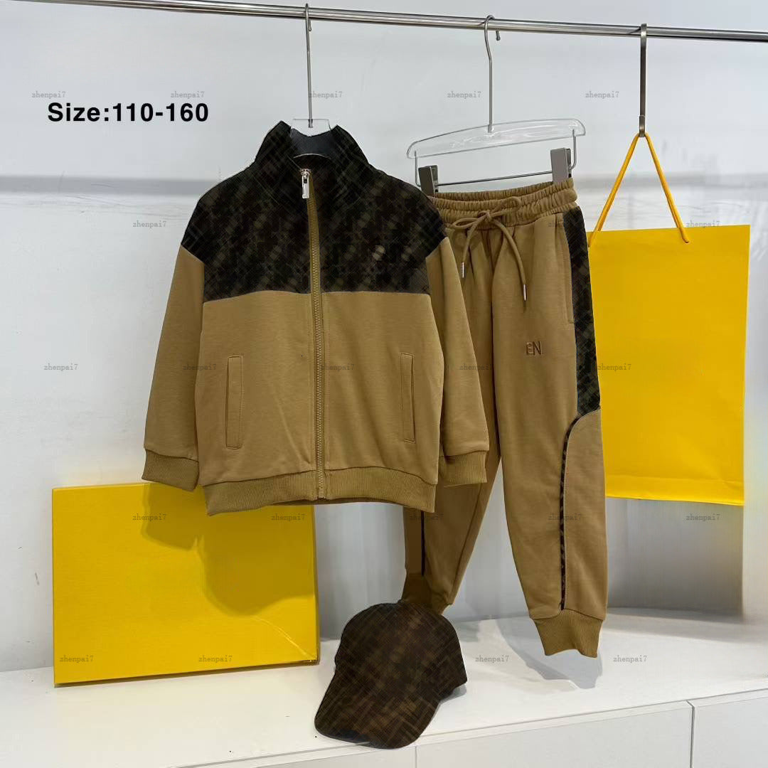 Top baby coat suits Tracksuits child sports suit Kids designer Clothes jacket and Embroidered letters pants A949X26N209