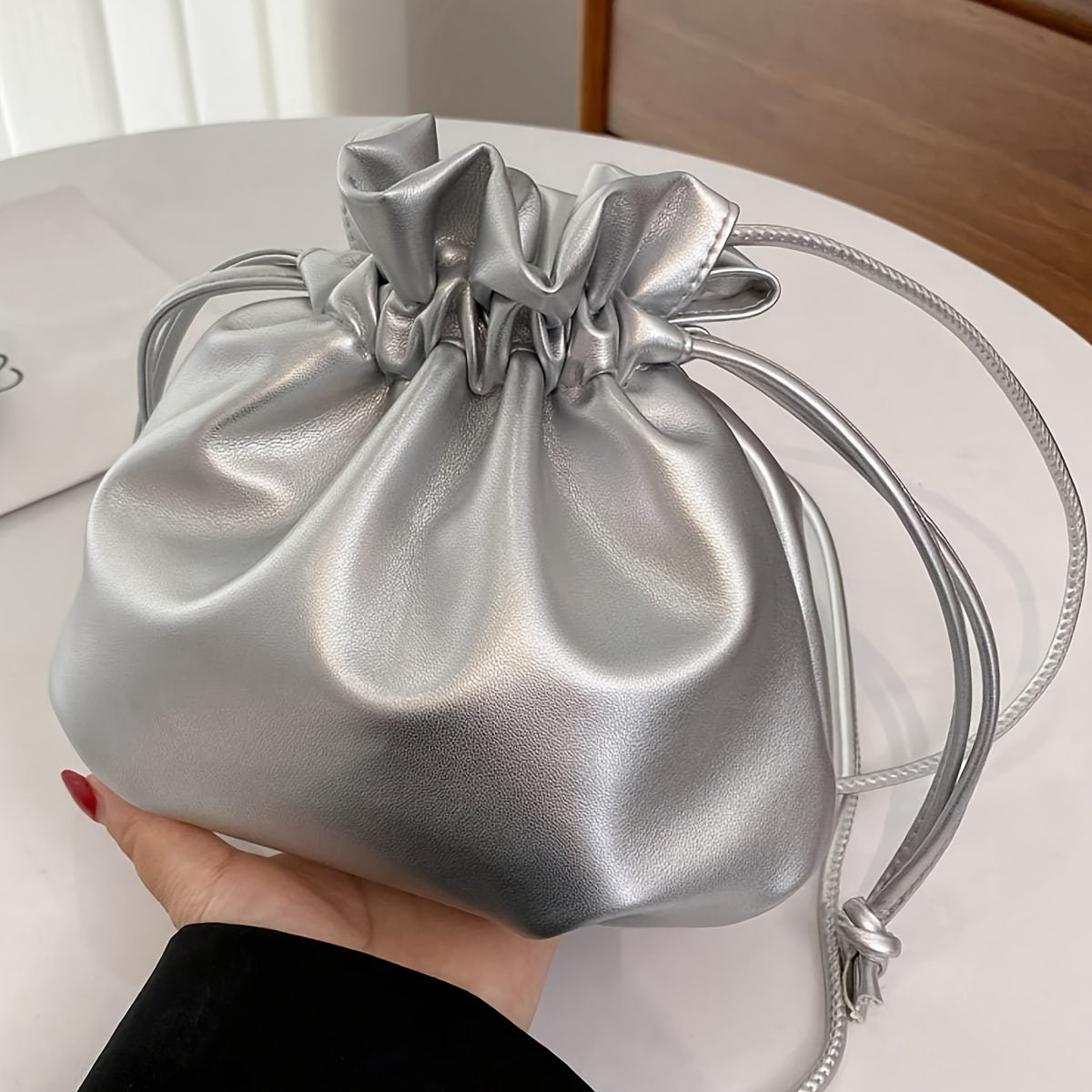 TEMU Lightweight,business Casual Fashionable,minimalistmetallic Drawstring Design Bucket Bag For Teen Girlswomen College Students,rookies &