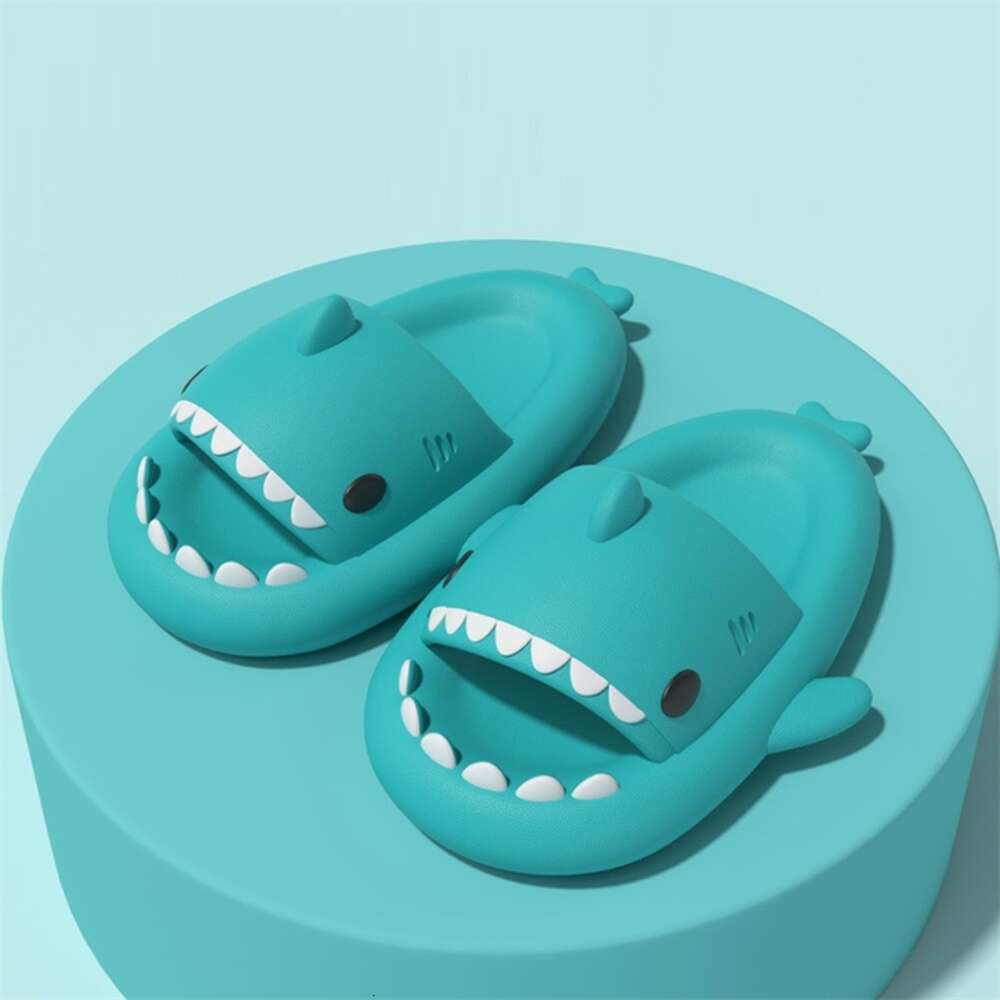 men women shark slippers summer beach slides adult kids cartoon slide pink yellow blue red comfortable soft indoor outdoor platform sandals free shi