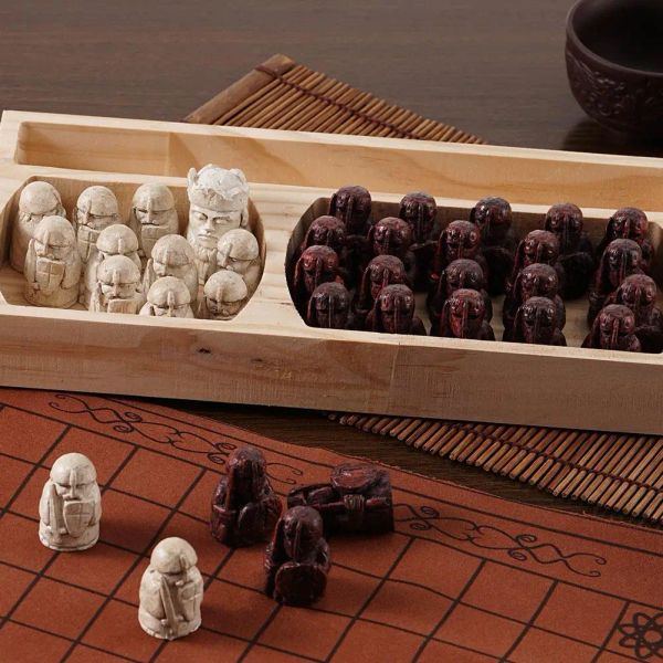 New Traditional Strategy Portable Board Game Crafted For Adults Kids Classic Two Player Tabletop Travel Vintage Viking Ches S9N7