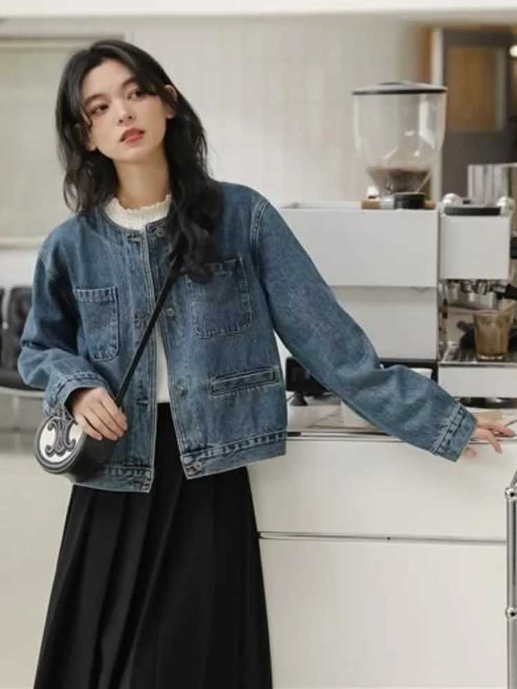 Retro Blue Denim Jacket Women Chic Vintage Simple Round Collar Pocket Single-breasted Cropped Coat Tops Jean JacketX240920