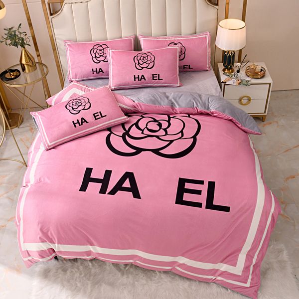 designers Fashion bedding sets 4pcs comforters setvelvet duvet cover bed sheet comfortable queen size Best quality