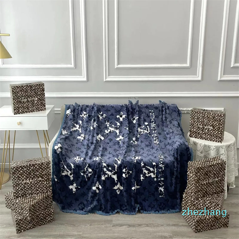 2023-Designs Designer Blanket Printed Old Flower Classic Design Air Delicate Conditioning Car Travel Bath Towel Soft Winter Fleece Shawl Throw Blank