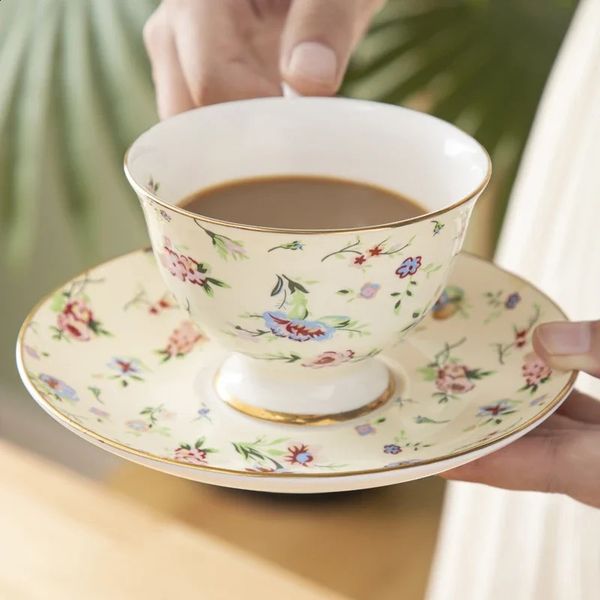 European Pastoral Style Espresso Cups Porcelain Coffee Cup Saucer Set Afternoon Tea Bone China Black Flower 240729