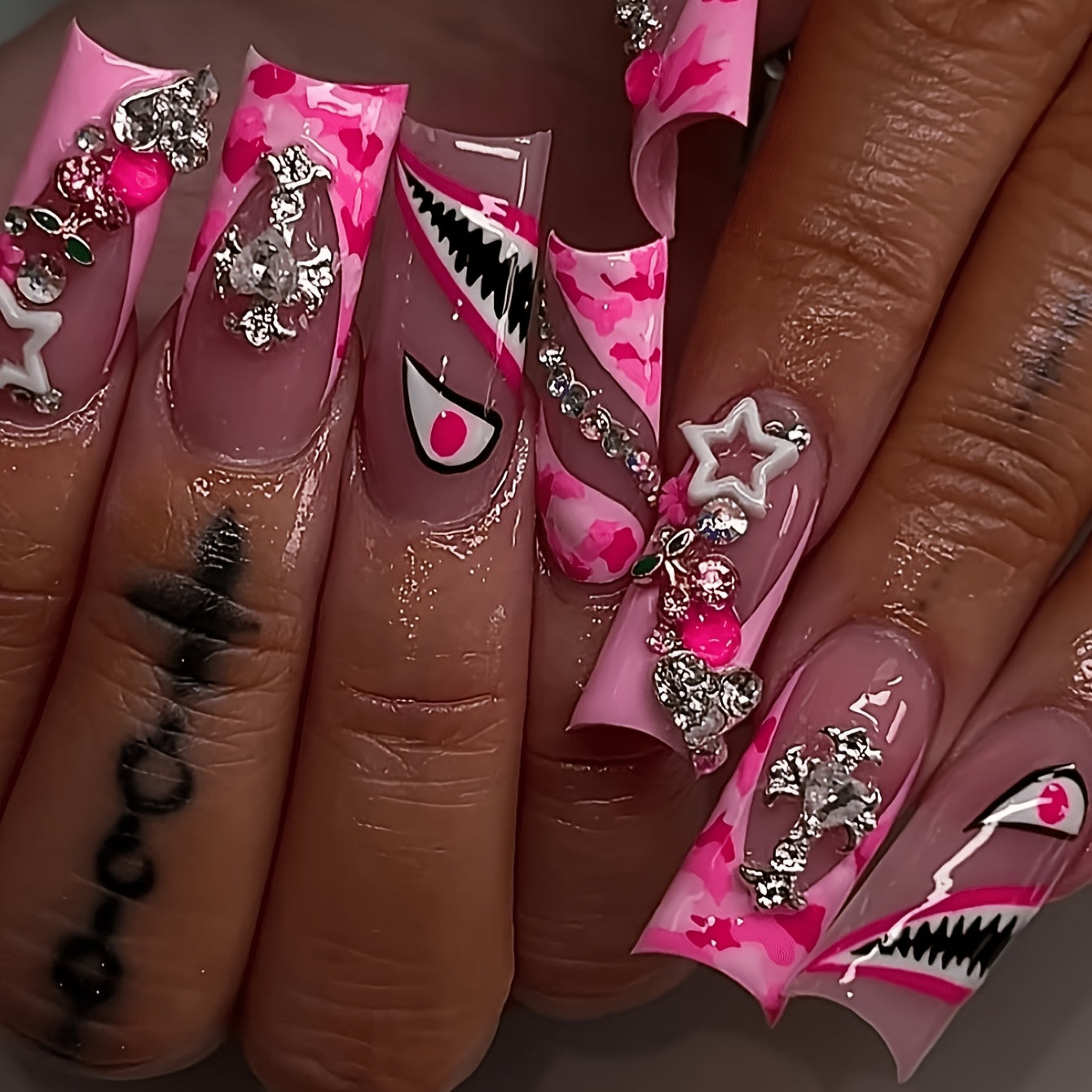 TEMU 24pcs Luxury Sweet & Crochet Heart Drop Sparkle - Red & Nude Color Contrast - Square Long False Nails With Glitter Flowers, Glossy Finish -