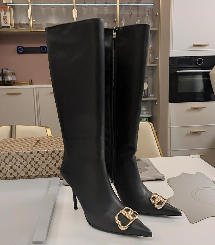 The latest classic master made women&#039;s boots with silk wool and sheep grain cowhide upper, sheepskin lining, real leather sole, pointed toe siz