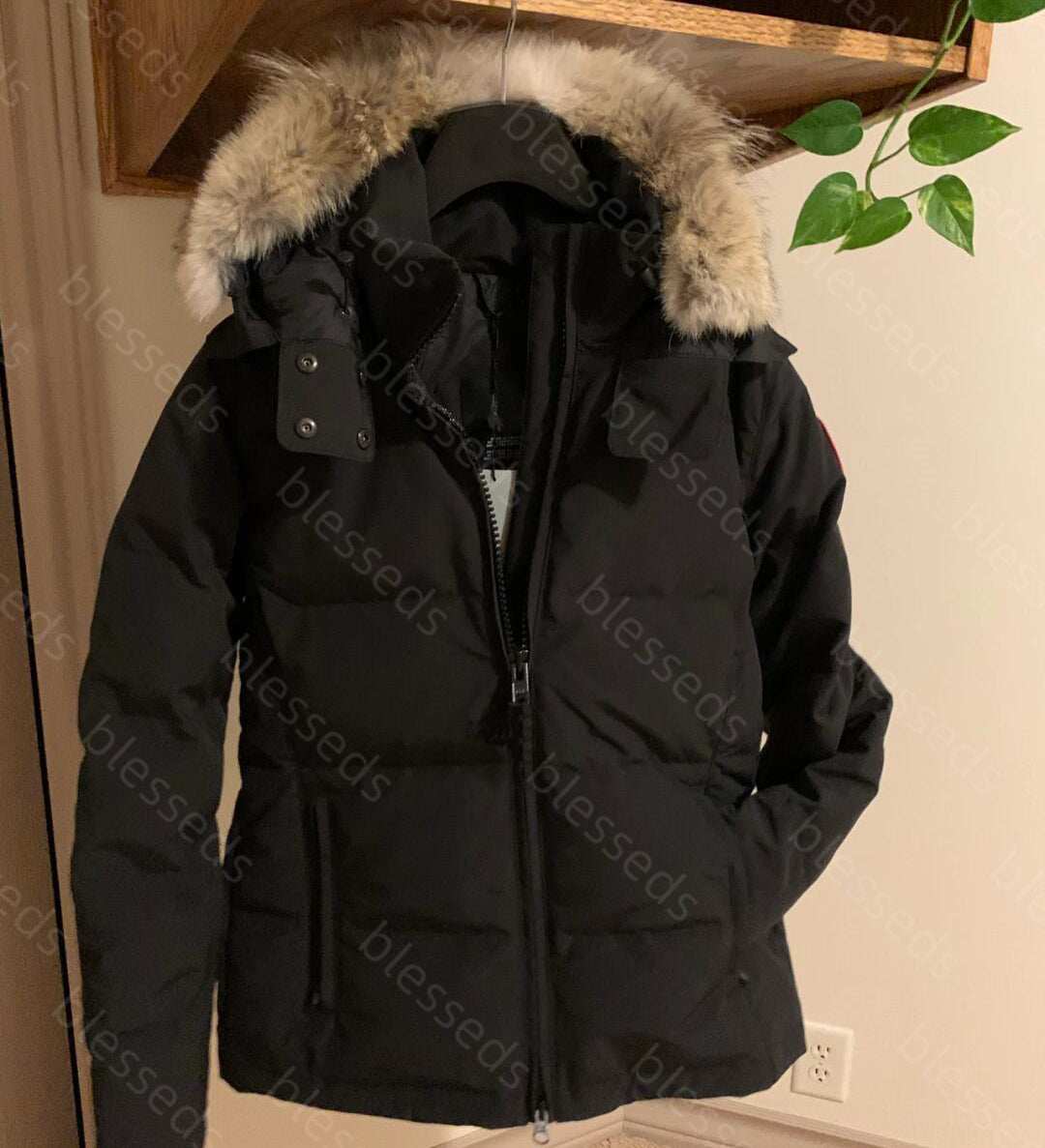 Designer Women Men Down Coat Down Jacket Luxury Set Down Jackets Parkas True Wolf Skin Winter Classic Warm Fur Collar Top Fashion Style Outerwear La