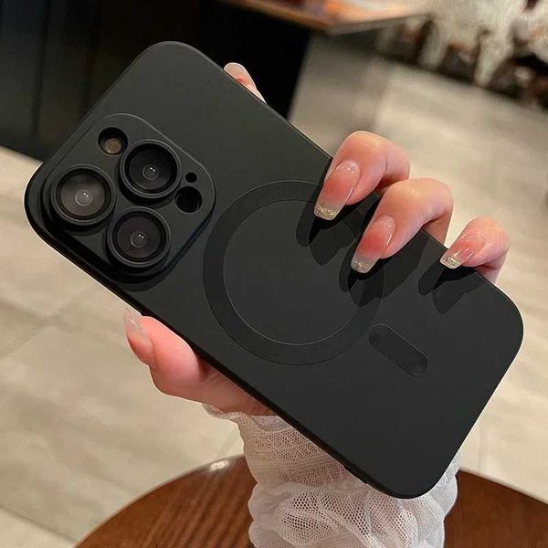 Luxury black wireless charging case suitable for iPhone 16 15 14 13 12 11 Pro Max XR Max 7 8 Plus SE soft TPU magnetic cover M241012