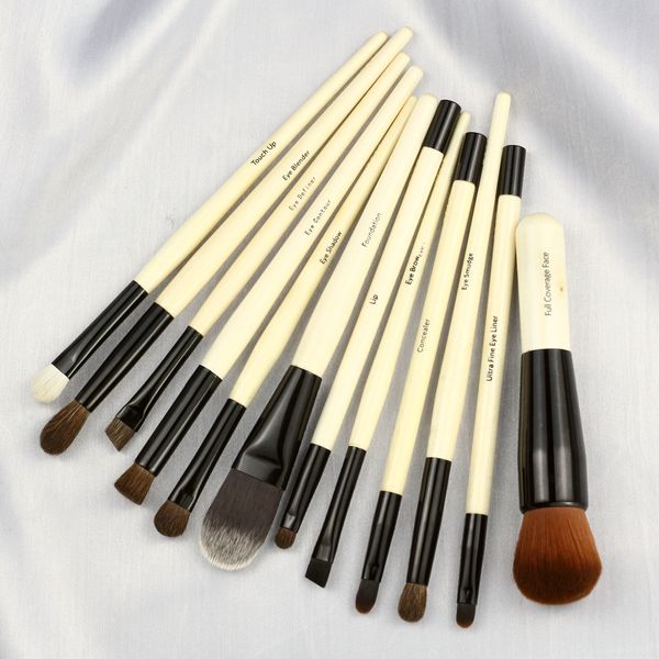 Face Powder Makeup Brush Wood Handle Soft Hair Brushes Blush Contour Concealer Eyeshadow Foundation Brush Makeup Tool