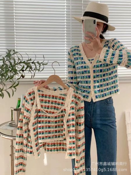 New Salt Girl Style Two Piece Set with Hook Flower Stripe Color Design Suitable for Female Designers&#039; Unique Temperament Knitted Shirt