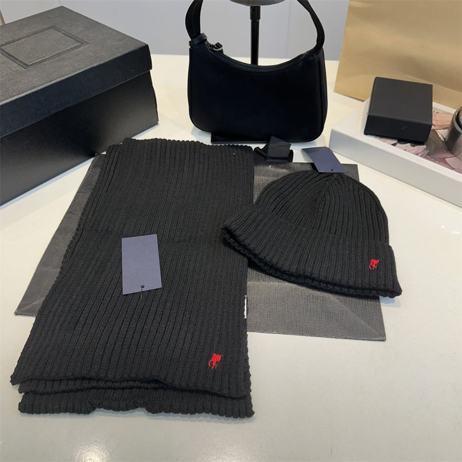 Designer Hats Scarf Gloves Two-piece Sets Knitting Wool Winter Outdoor Embroidered Horse Pattern Soft Warm Versatile Serviceable Soft Skin Two Piece