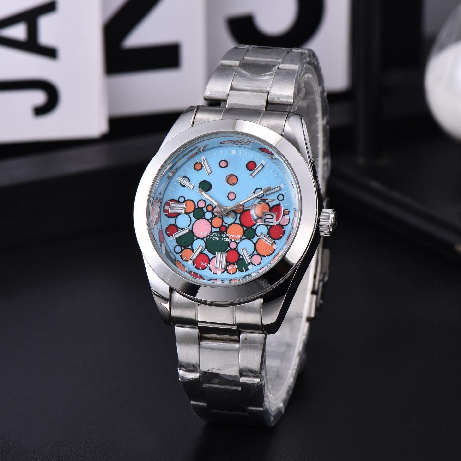 New Men Watches Candy-colored Quartz Wristwatch Automatic Date Top Luxury Brand Designer Watch with Calendar Function Leather Fashion Couple Watch M
