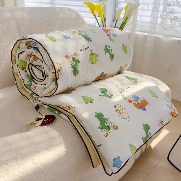 Quilts 1 pack cartoon dinosaur bear print srens summer blanket refreshing srens room kindergarten summer quilt without pillowcase S2412112