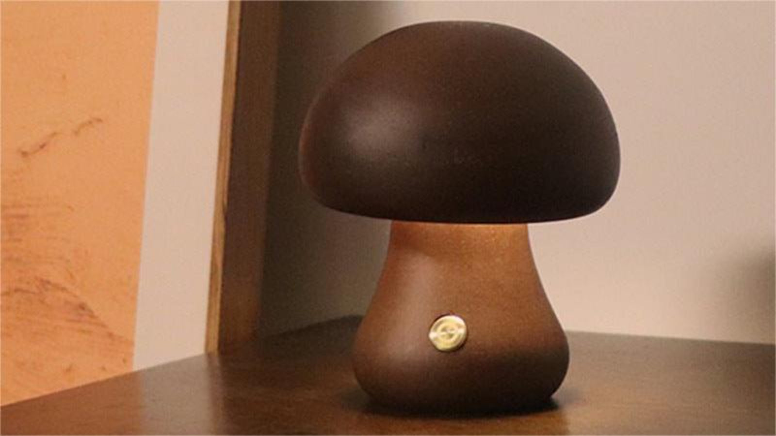 Moody Mouse Mushroom Touch LED Lamp: Nature's Elegance Illuminated Walnut - C
