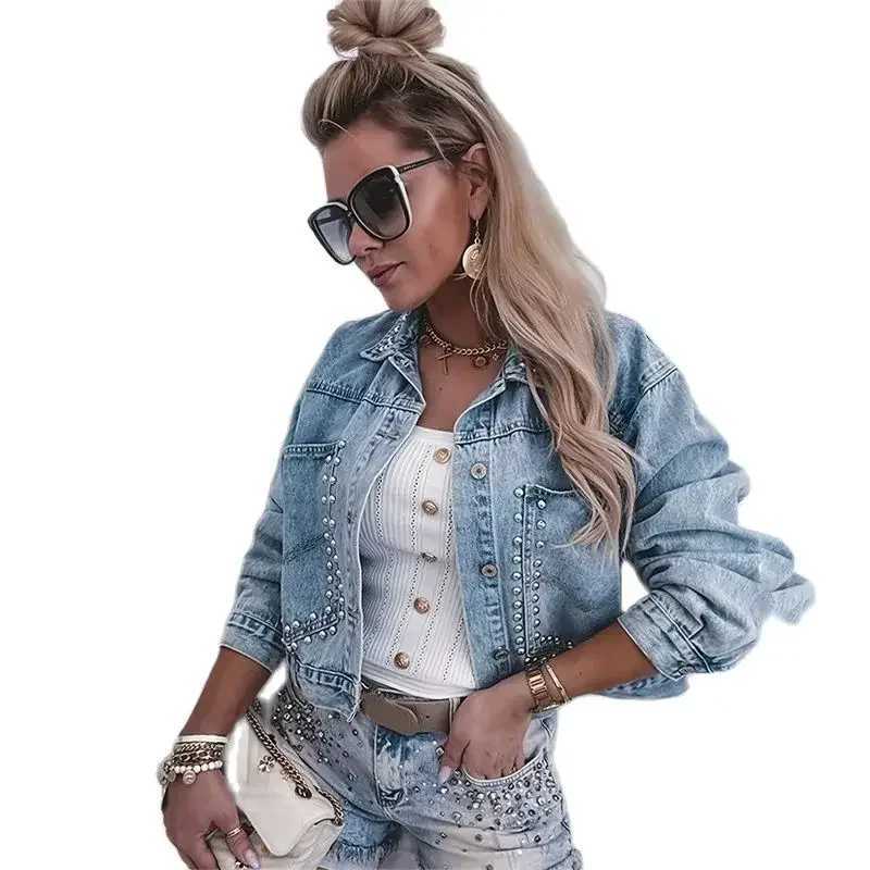Fashion Rivets Decoration Short Jacket Women Large Pockets Patchwork Coat Female Casual Single-breasted Cardigan Denim OuterwearX240920