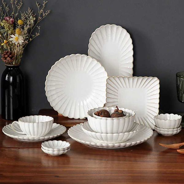 1pcs Retro Ceramic Dishes Plates Fish Dish Plates Manual Flower Relief Living Room Dinner Plate Kitchen Fruit Salad Dish BowlC241213