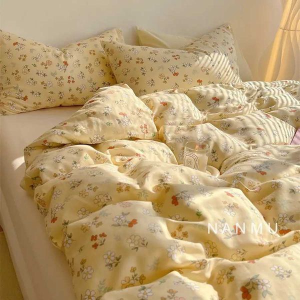 Vintage Floral Duvet Cover with Flat Sheet Pillowcases Single Queen Size Bedclothes Girl Woman Ins Korean Bedding Sets No FillerXJ241015