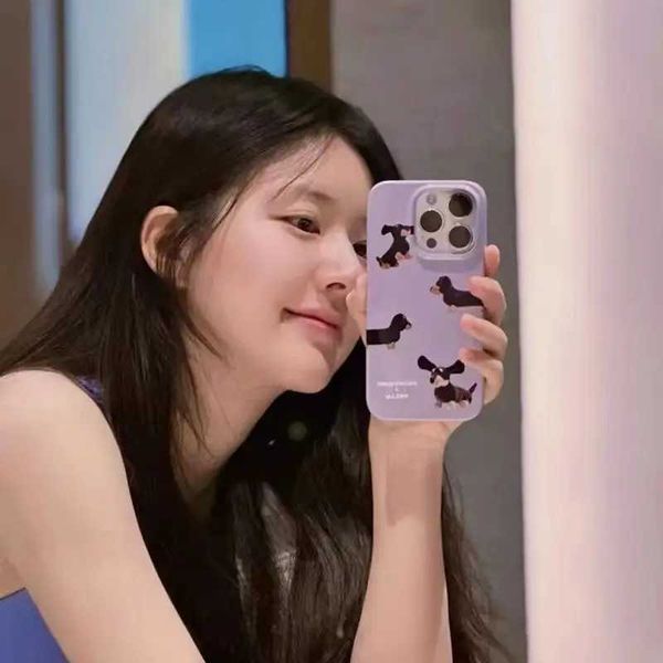 Cartoon Dachshund Phone Case for iPhone 16 15 14 13 12 11 Pro Max XS XR XSMax 6 7 8 Plus Celebrity Style Glossy HD Hard PC Cover Z241226