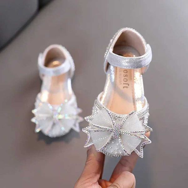Sandals Summer Girls Fashion Fashion Ligentes Rhinestone Bow Princess Shoes Baby Tamanho 21-35 H241129