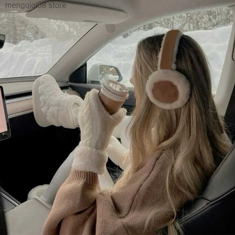 Wool Plush Earmuffs Ear Warmers Women New Khaki Fashion Sheepskin Fur Earmuffs For Winter Warm Headphones Muffs Woman Cover L250818
