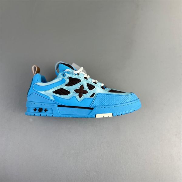 2023 Hot fashion printing lovers custom casual skate shoes designer sneakers Embossed mens women low cut platform classic black white grey t