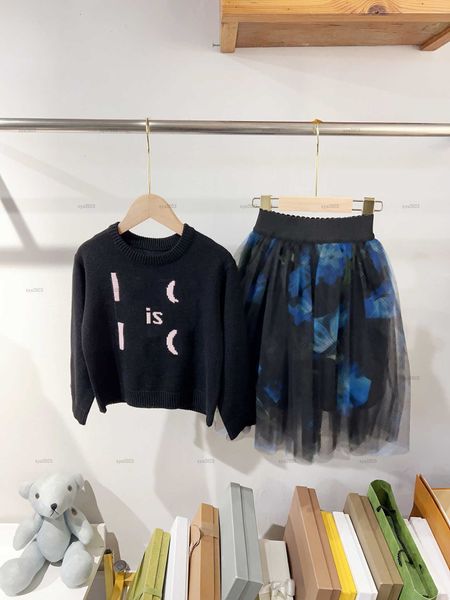 Fashion Tracksuits girls dress suits autumn baby dress set kids designer clothes Crew neck sweater and blue floral print lace skirt