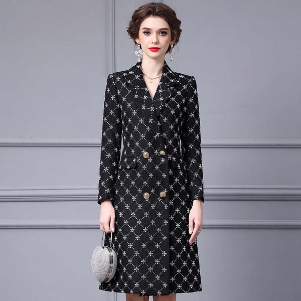 Winter Womens 2024 New Black Checkered Diamond Set Noble Style Suit Collar Coat Medium Length Temperament Loose Bifurcated High Waist Dress