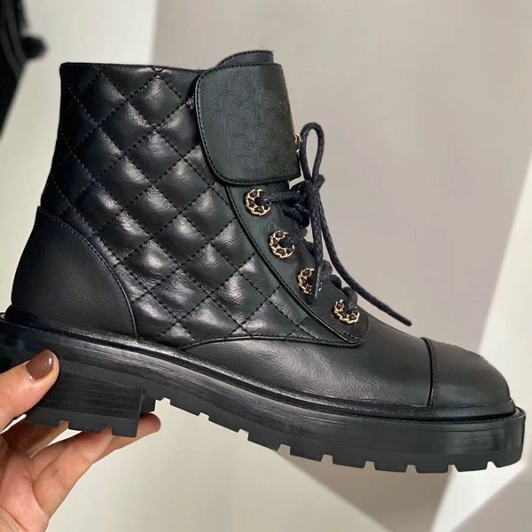 Quilted Combat Boot Leather Quilted Ankle Boots Womens Flat Boots Luxury Designer Biker Platform Flats Combat Boots Low Heel Lace Booties Le