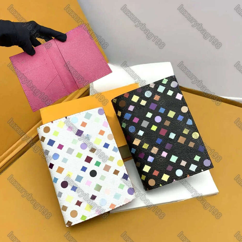 Trvael PASSPORT COVER Designer Wallets For Man Women Multiple Colors Passport Holder Card Holder Fashion Classics Business Protection Case Trendy Cr