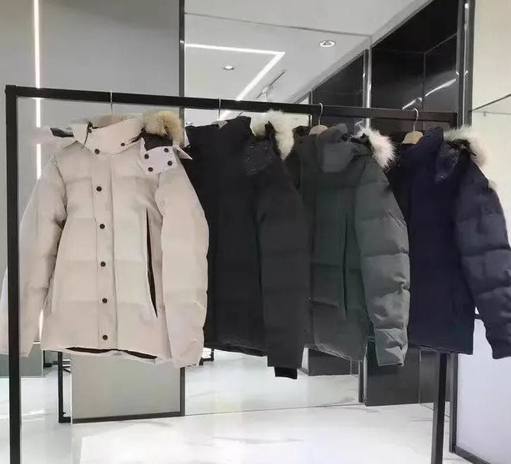 Luxury Outdoor Men Winter jacket Warm Outerwear Wolf Fur Hooded Manteau Jacket Coat Black Label designer jacket